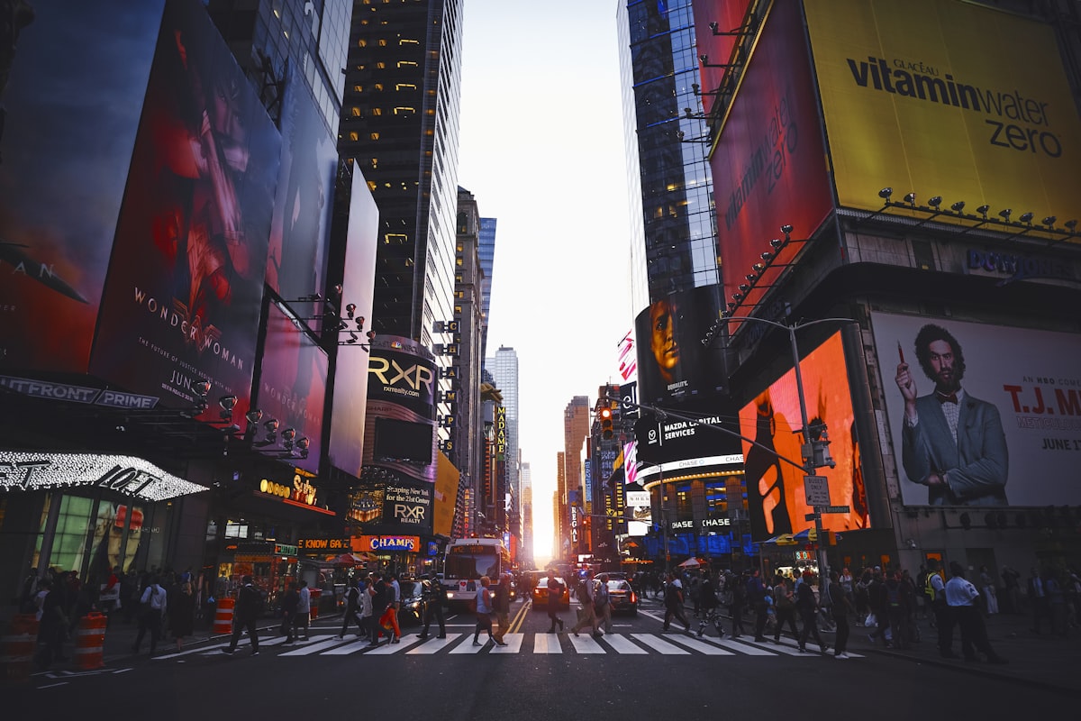 Skyline di Manhattan all'ora dorata